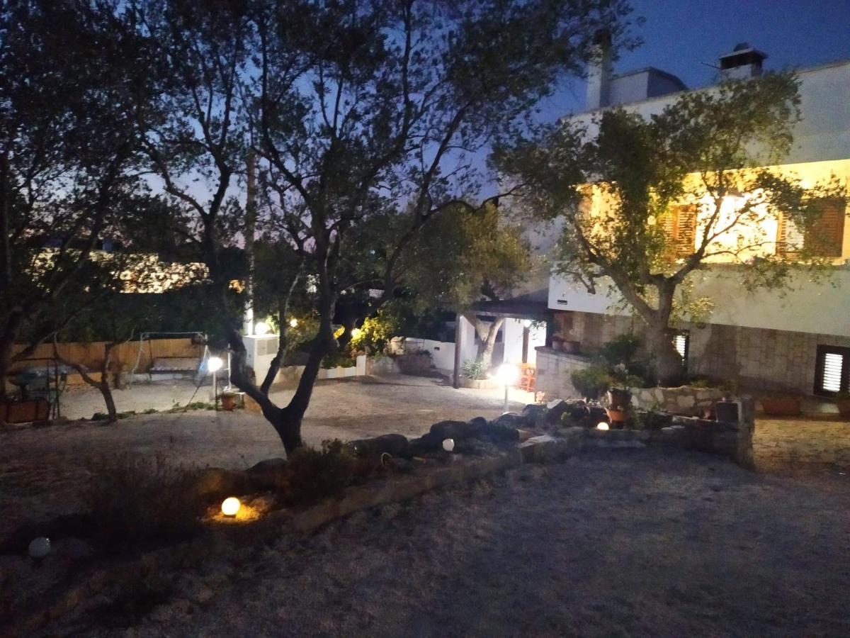 Villa Gardenia 오스투니 외부 사진